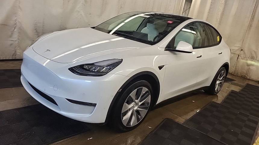 2021 Tesla Model Y 5YJYGAEE2MF238206