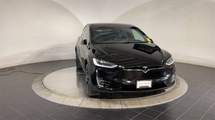 2017 Tesla Model X 5YJXCBE29HF044426