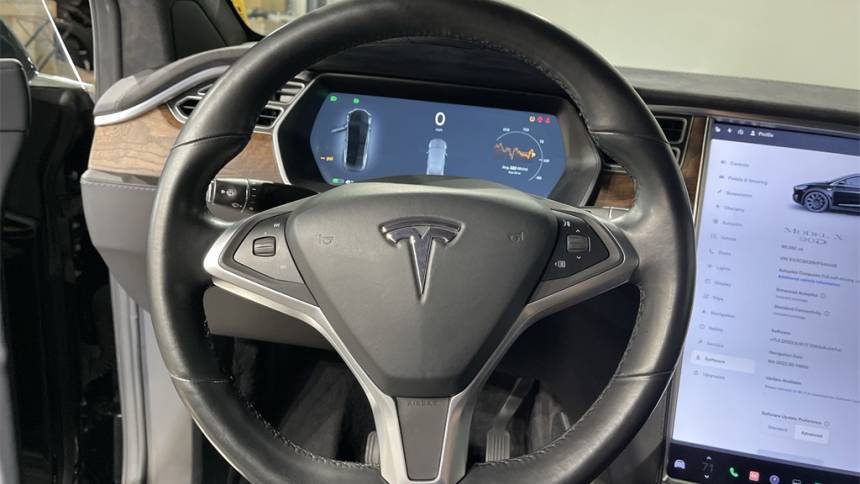 2017 Tesla Model X 5YJXCBE29HF044426