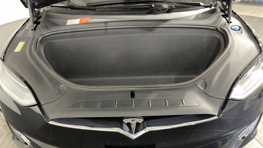 2017 Tesla Model X 5YJXCBE29HF044426