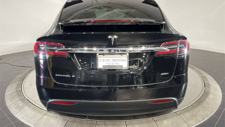 2017 Tesla Model X 5YJXCBE29HF044426