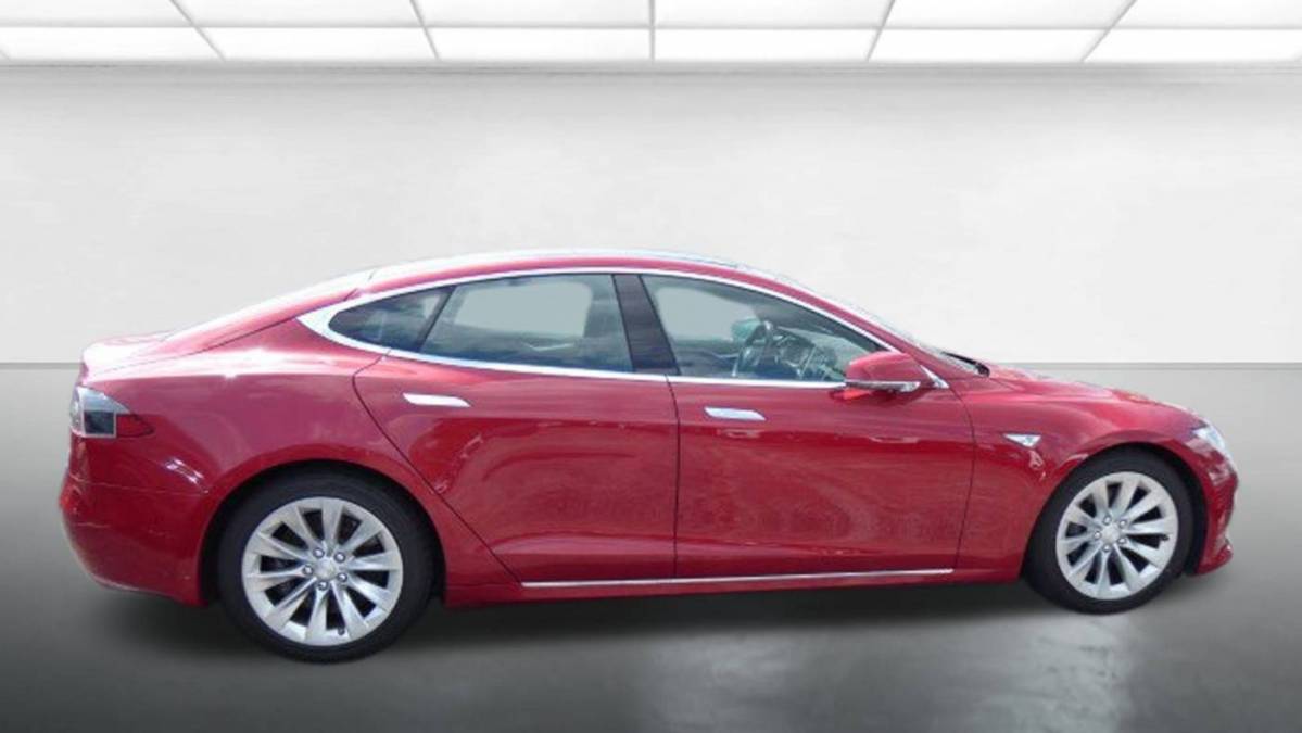 2016 Tesla Model S 5YJSA1E22GF157255