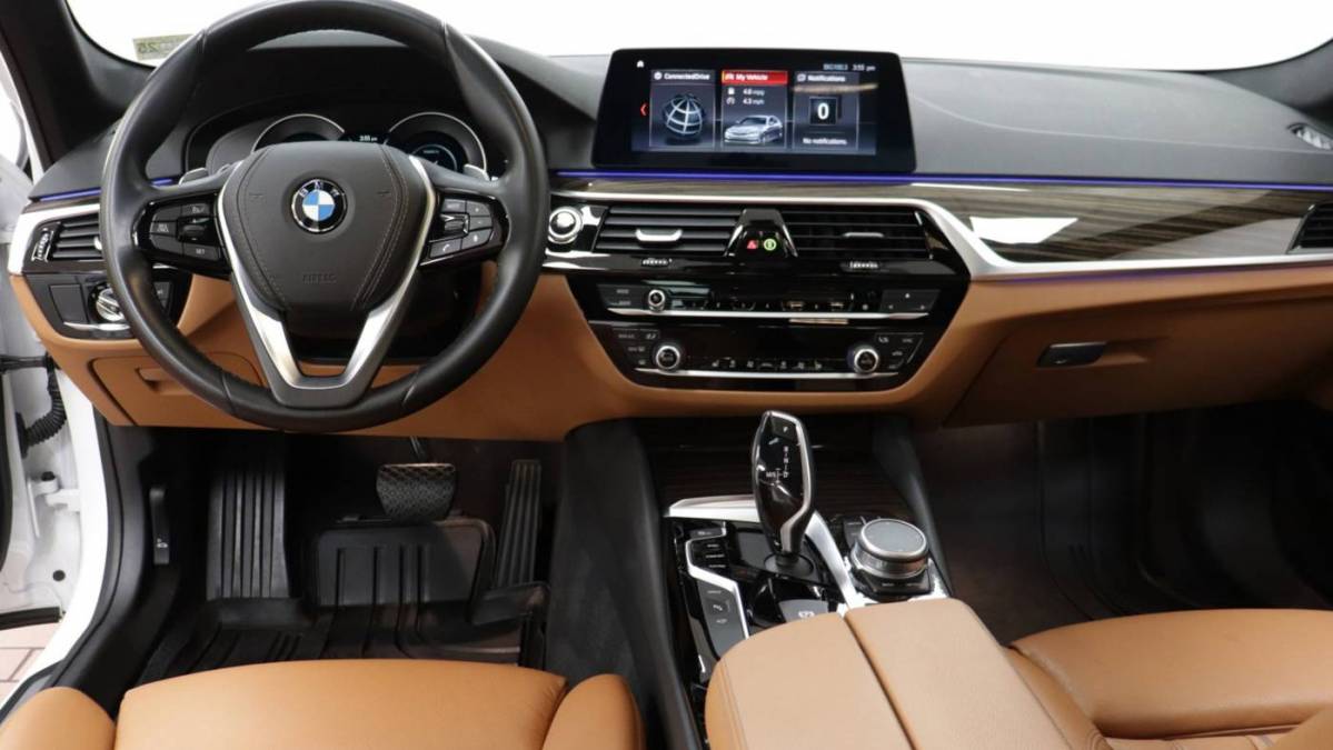 2019 BMW 5 Series WBAJA9C53KB399374