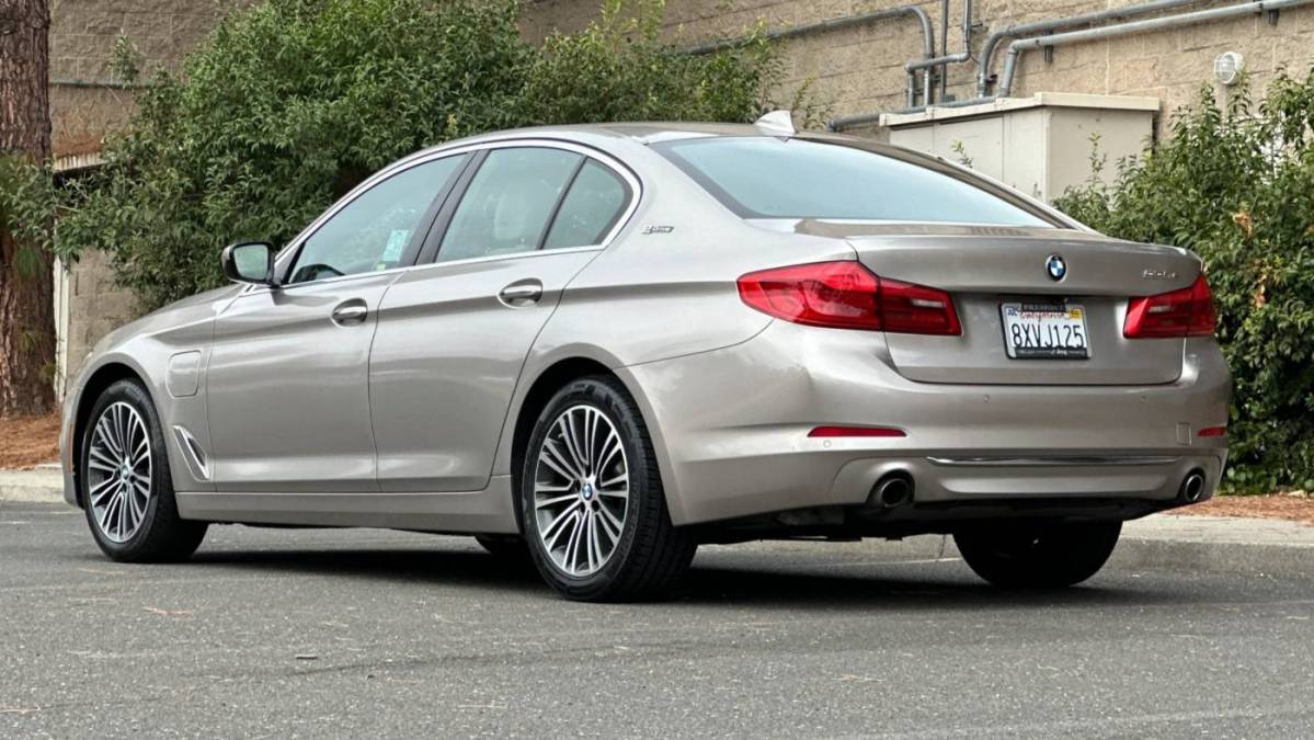 2018 BMW 5 Series WBAJA9C59JB251342