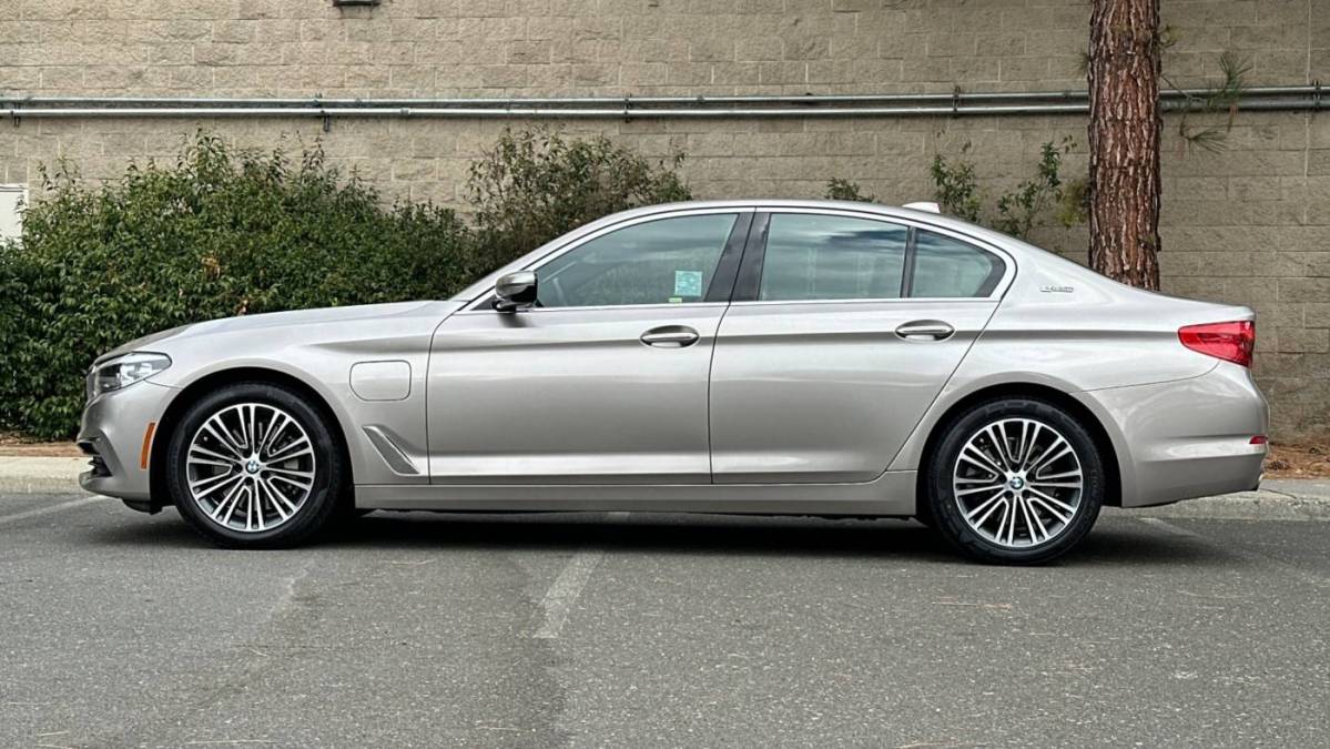 2018 BMW 5 Series WBAJA9C59JB251342