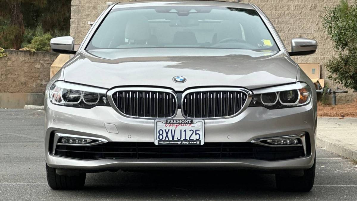 2018 BMW 5 Series WBAJA9C59JB251342