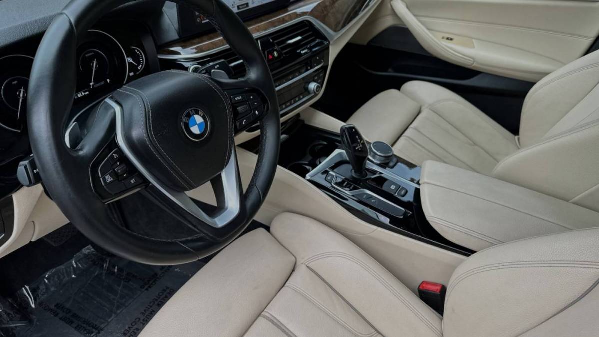 2018 BMW 5 Series WBAJA9C59JB251342