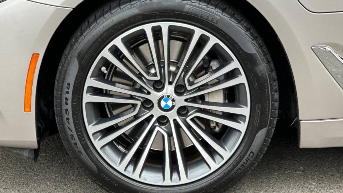 2018 BMW 5 Series WBAJA9C59JB251342