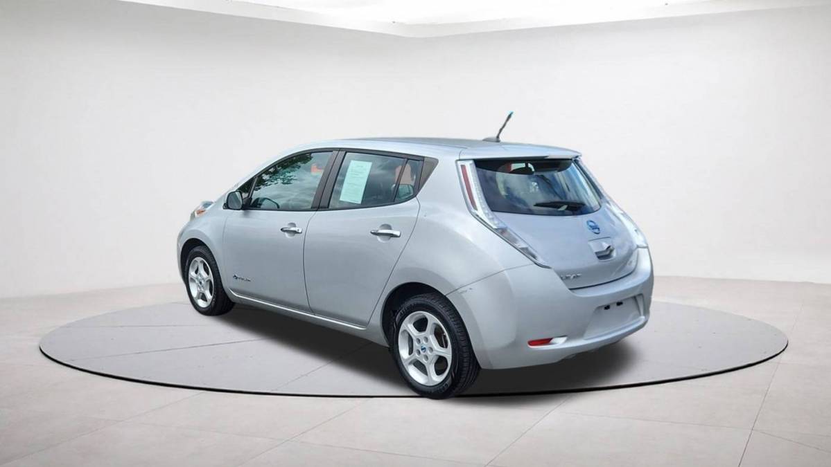 2013 Nissan LEAF 1N4AZ0CP9DC422989