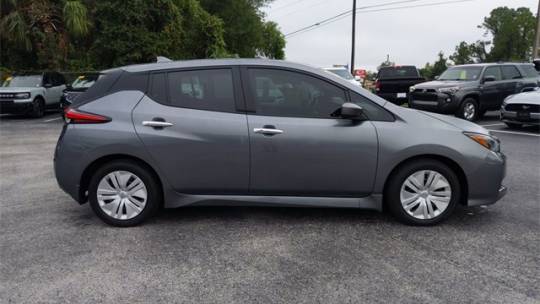 2023 Nissan LEAF 1N4AZ1BV4PC552883