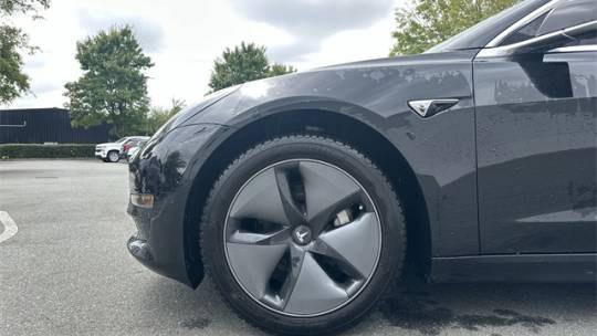 2018 Tesla Model 3 5YJ3E1EA5JF151828