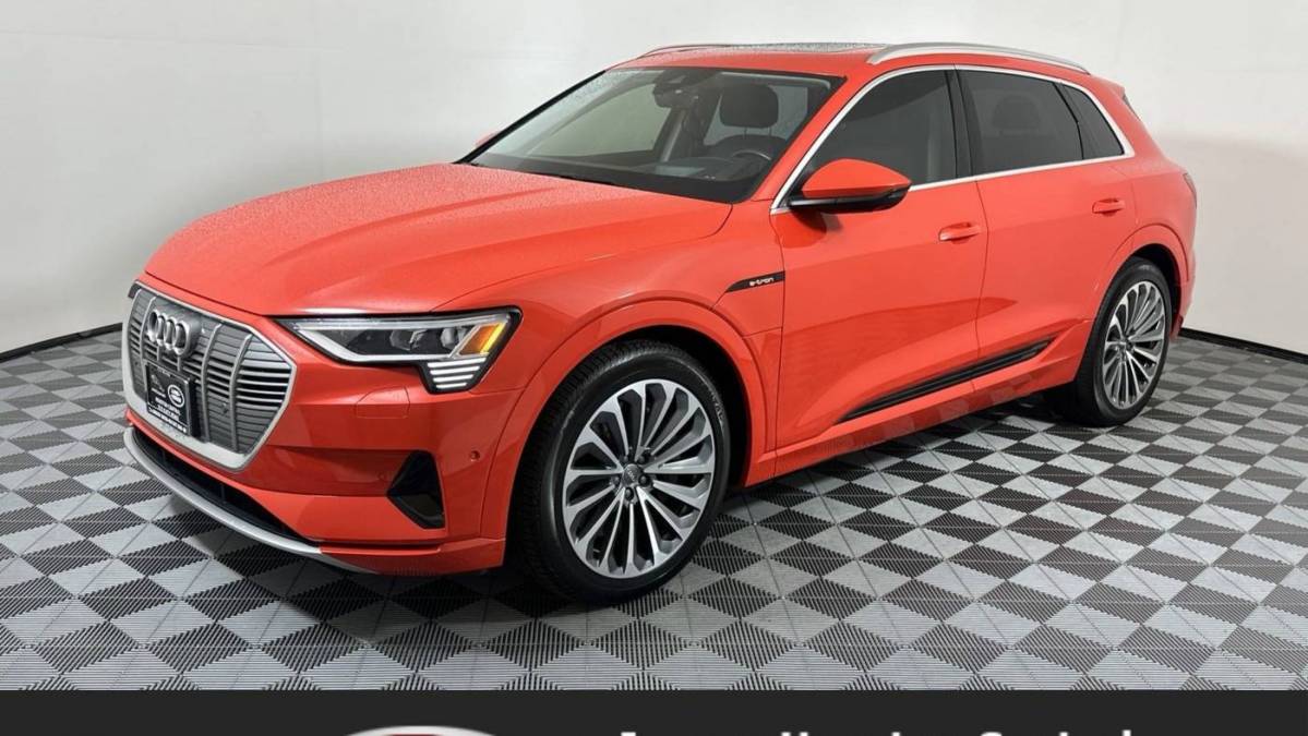 2019 Audi e-tron WA1VAAGE3KB021176