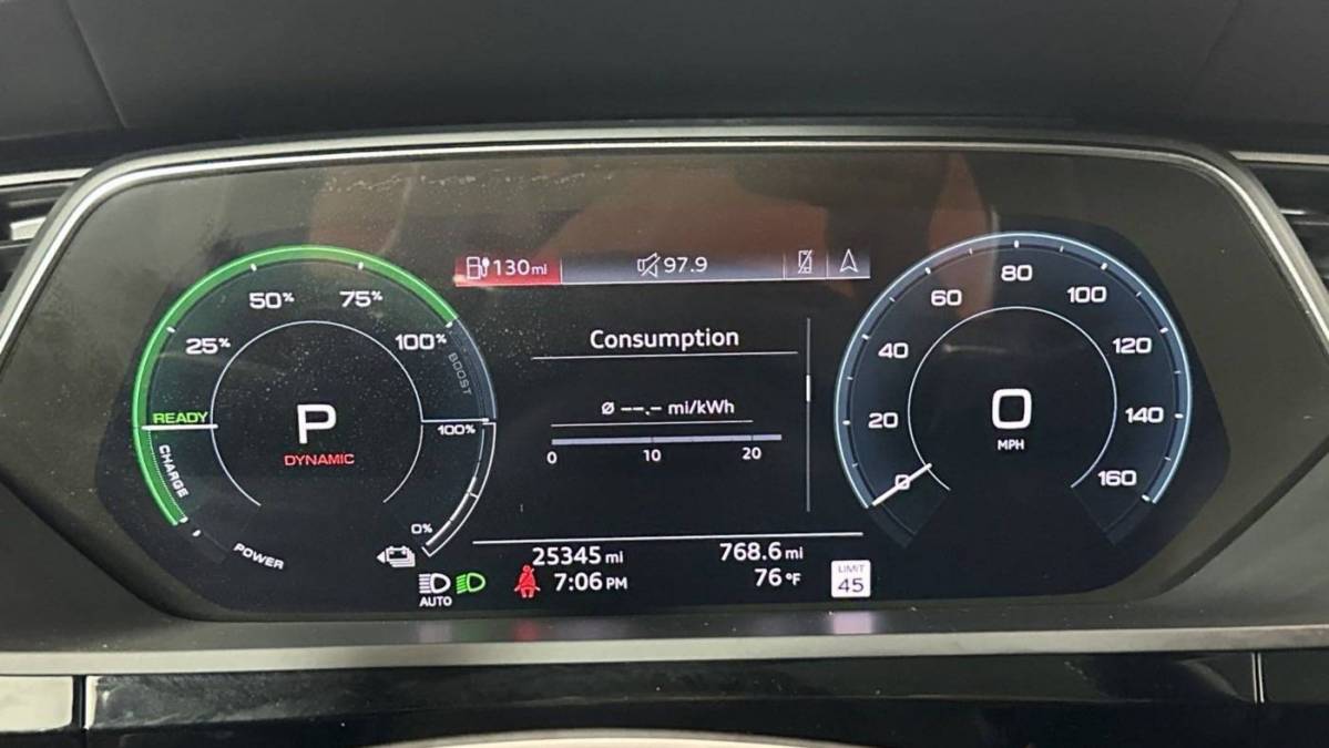 2019 Audi e-tron WA1VAAGE3KB021176