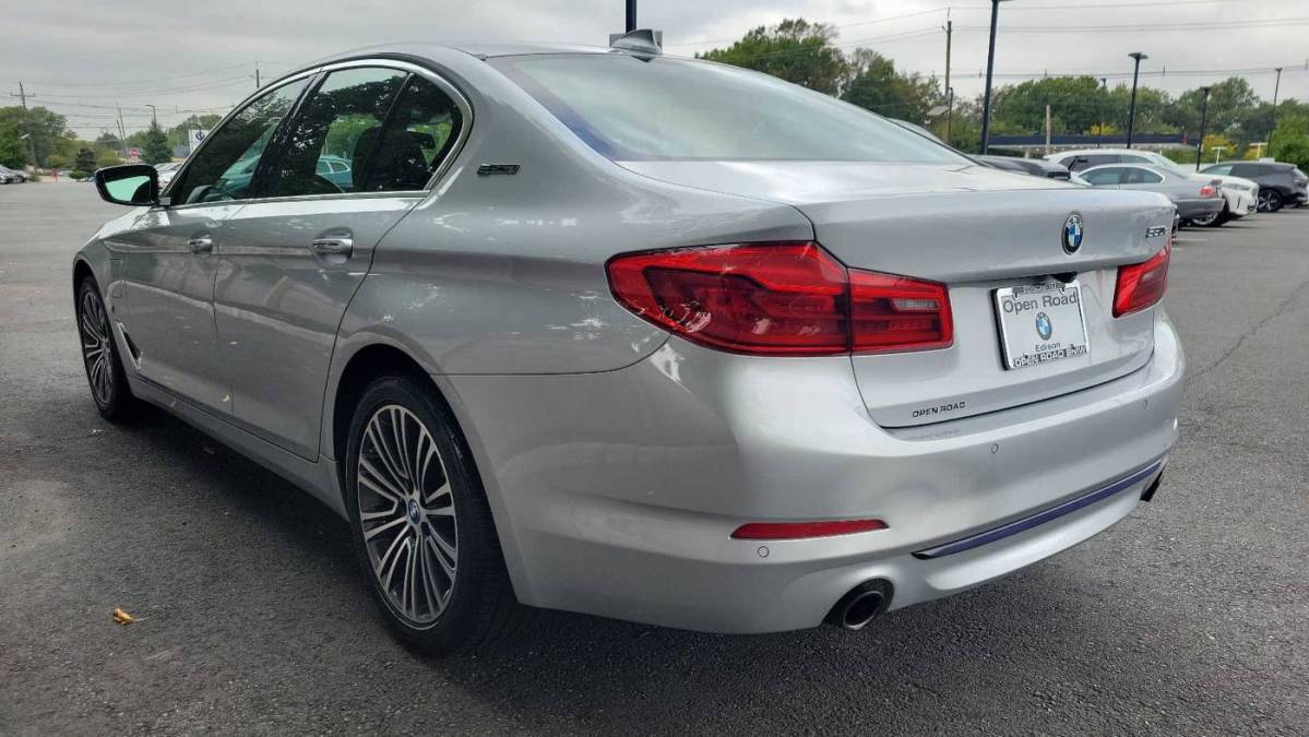 2018 BMW 5 Series WBAJB1C53JB085477