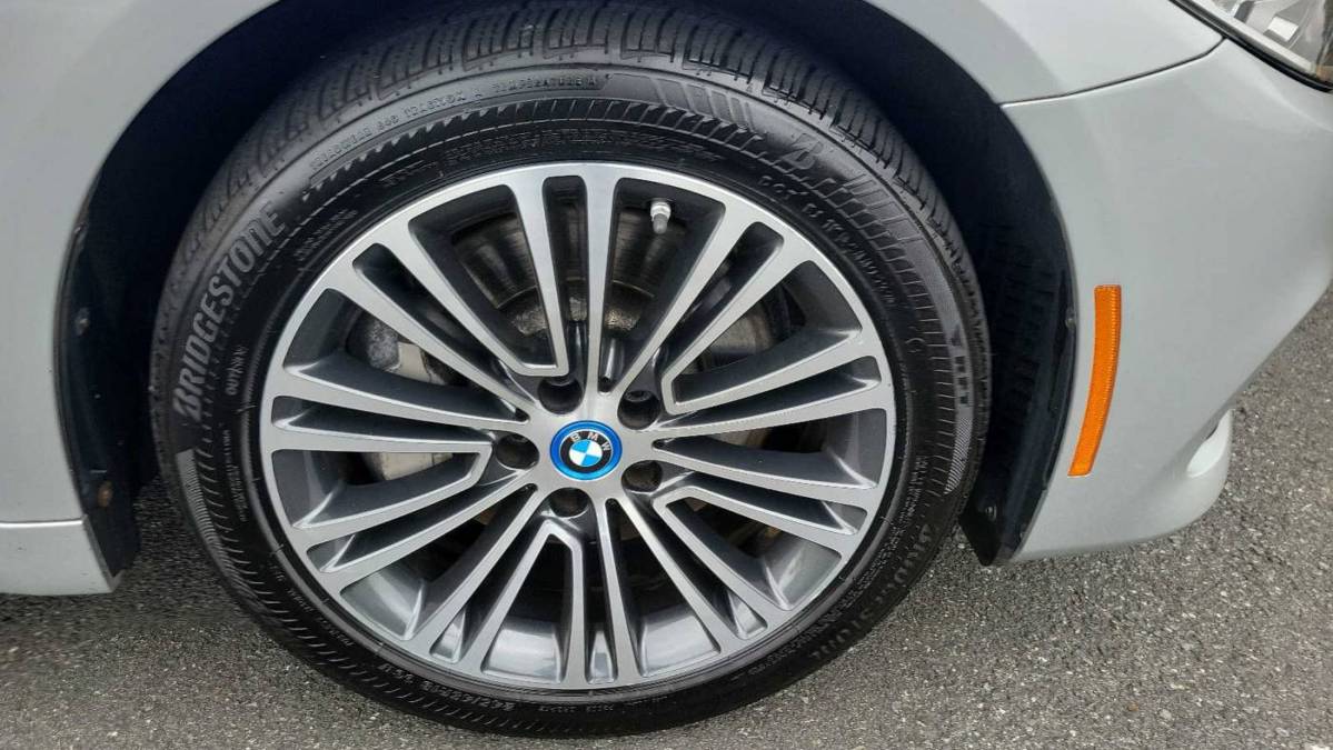 2018 BMW 5 Series WBAJB1C53JB085477