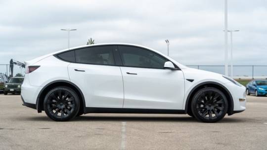 2021 Tesla Model Y 5YJYGDEE6MF139180