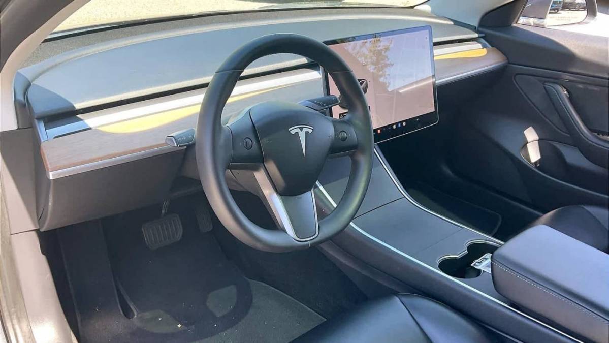 2020 Tesla Model 3 5YJ3E1EB4LF663849