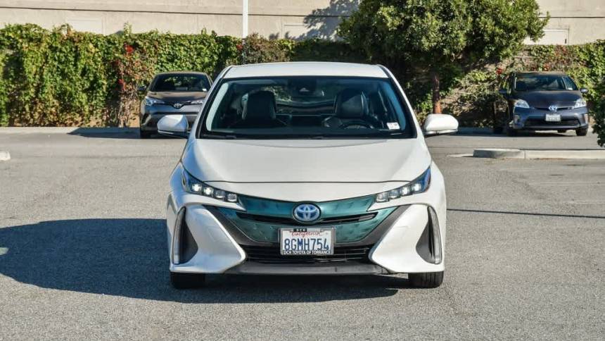 2018 Toyota Prius Prime JTDKARFP3J3098231