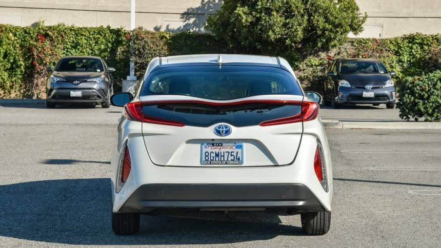 2018 Toyota Prius Prime JTDKARFP3J3098231