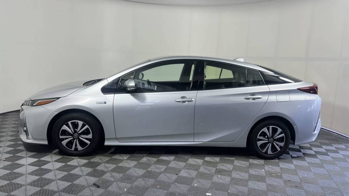 2018 Toyota Prius Prime JTDKARFPXJ3077103