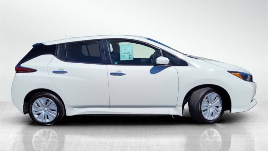 2023 Nissan LEAF 1N4AZ1BV4PC556223