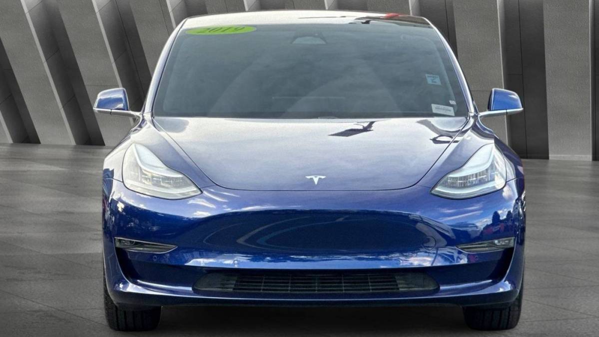 2019 Tesla Model 3 5YJ3E1EA1KF425074