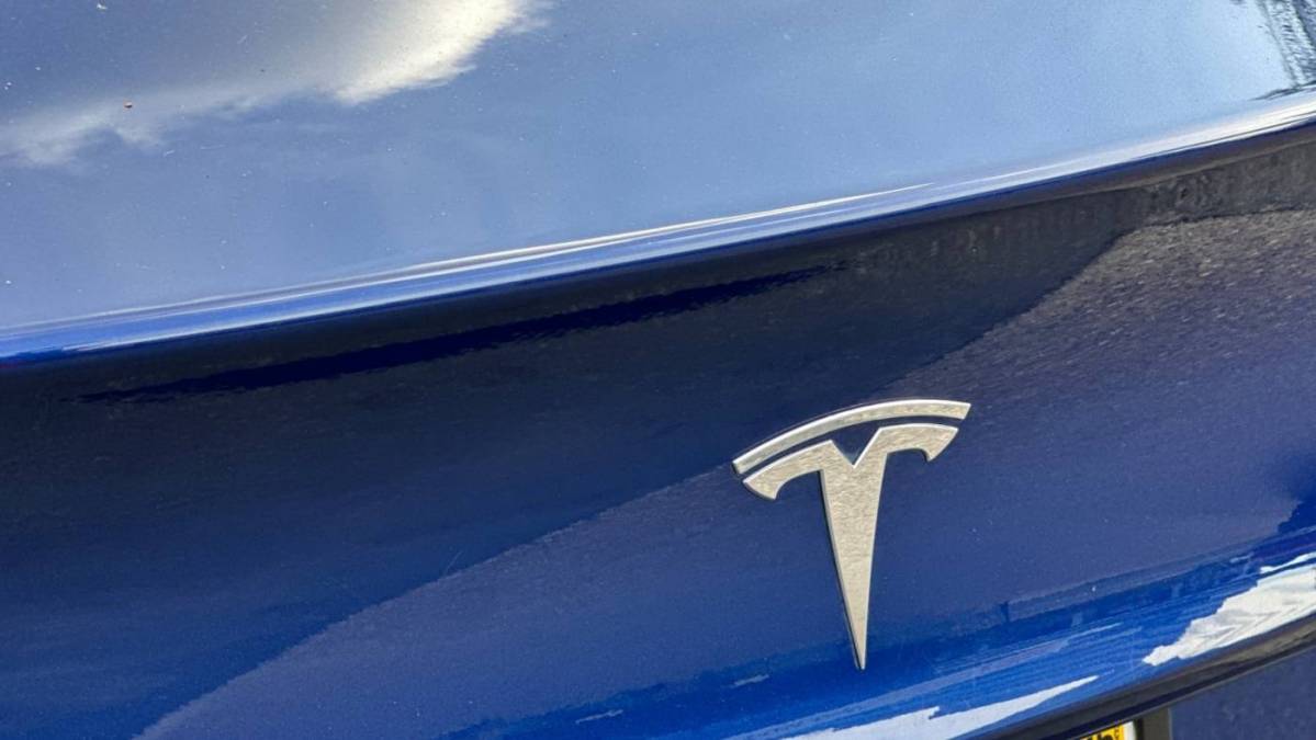 2019 Tesla Model 3 5YJ3E1EA1KF425074