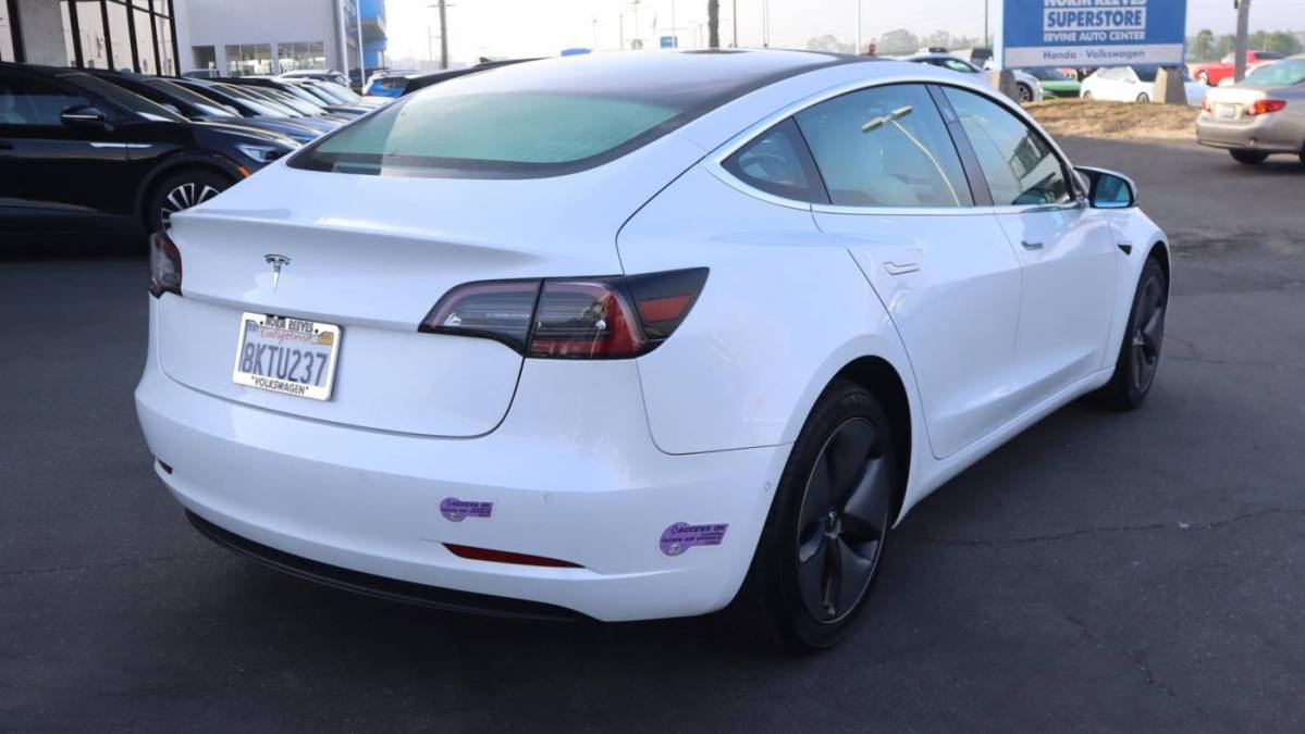 2019 Tesla Model 3 5YJ3E1EA1KF312421