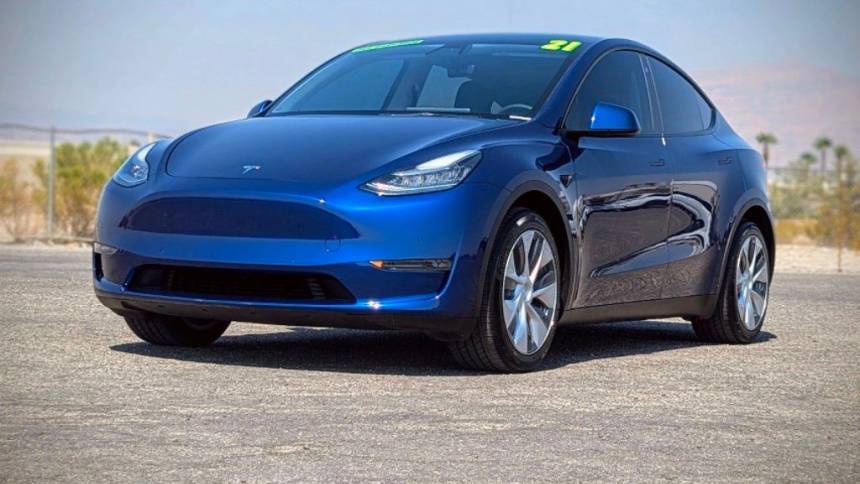 2021 Tesla Model Y 5YJYGDEE2MF093735