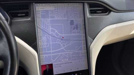 2018 Tesla Model X 5YJXCBE22JF103225