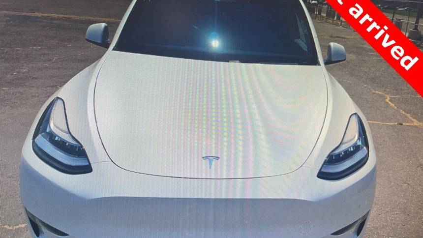 2020 Tesla Model Y 5YJYGDEE9LF039895