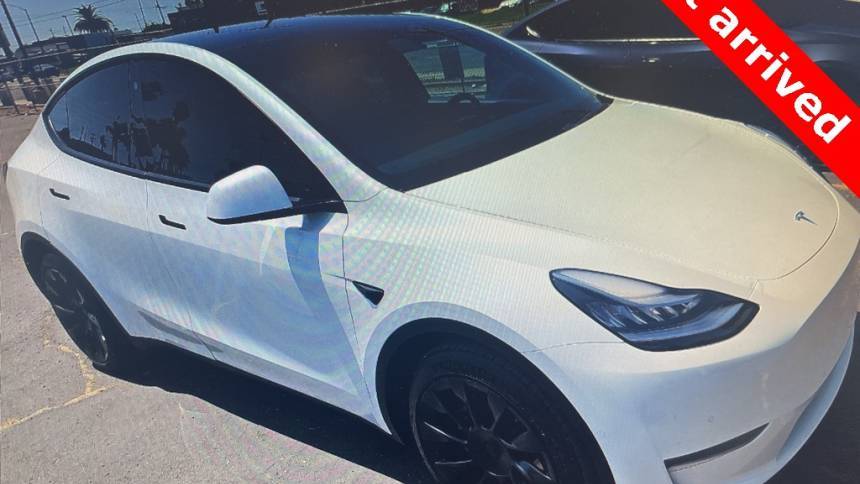 2020 Tesla Model Y 5YJYGDEE9LF039895