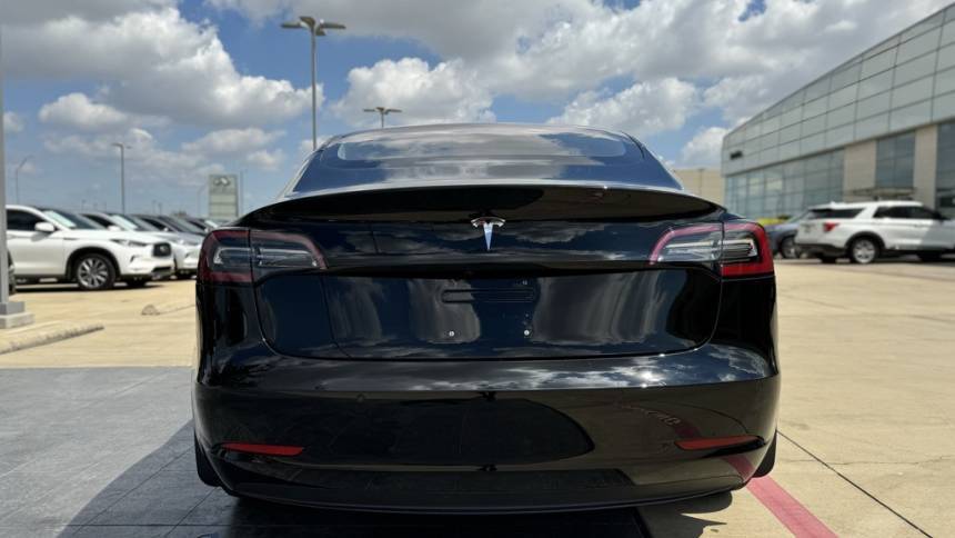 2018 Tesla Model 3 5YJ3E1EA9JF166509