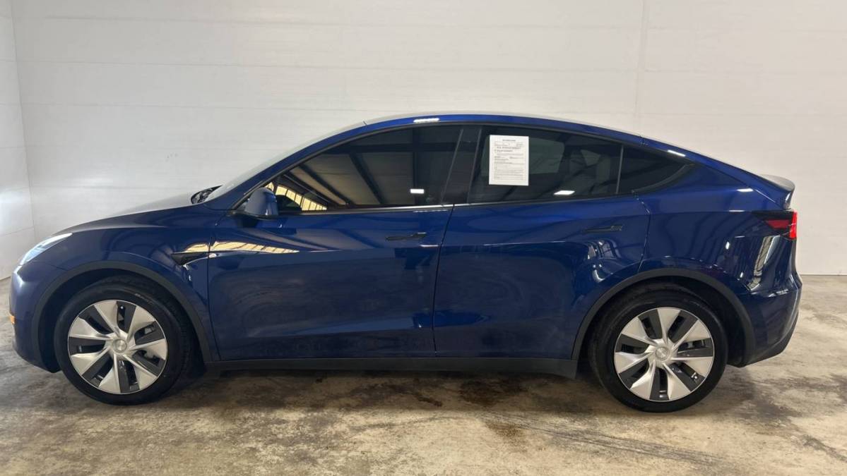 2021 Tesla Model Y 5YJYGDEE1MF302558