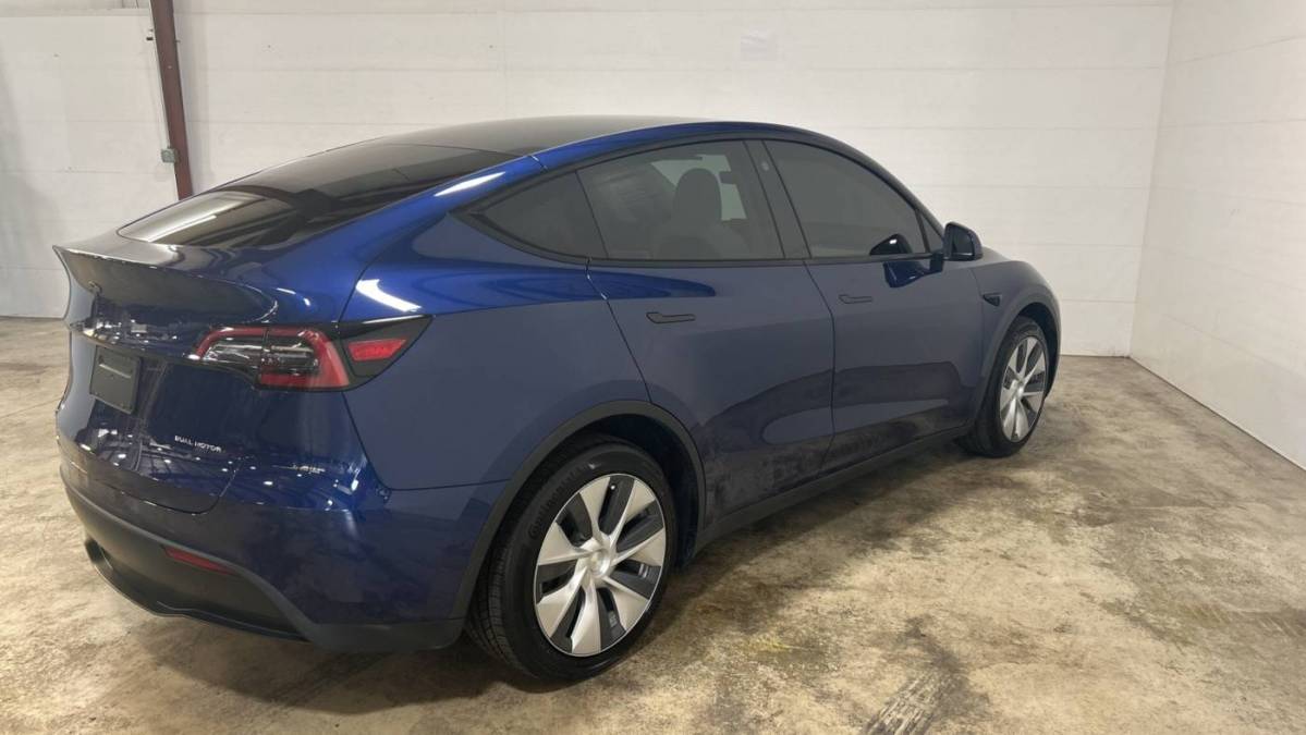 2021 Tesla Model Y 5YJYGDEE1MF302558