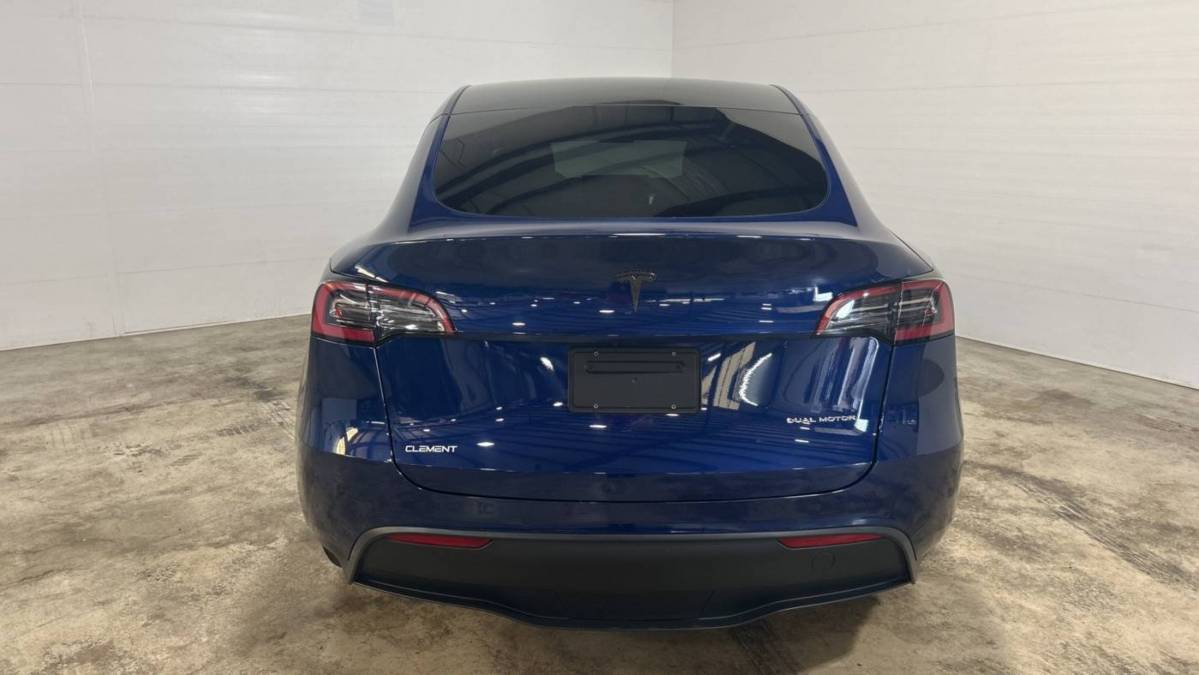 2021 Tesla Model Y 5YJYGDEE1MF302558