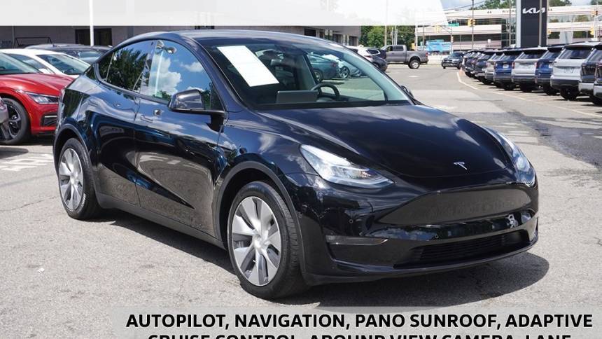 2021 Tesla Model Y 5YJYGDEE9MF265856