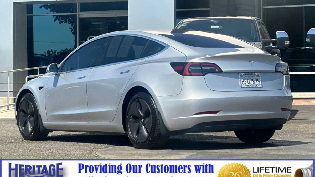 2018 Tesla Model 3 5YJ3E1EA3JF043921