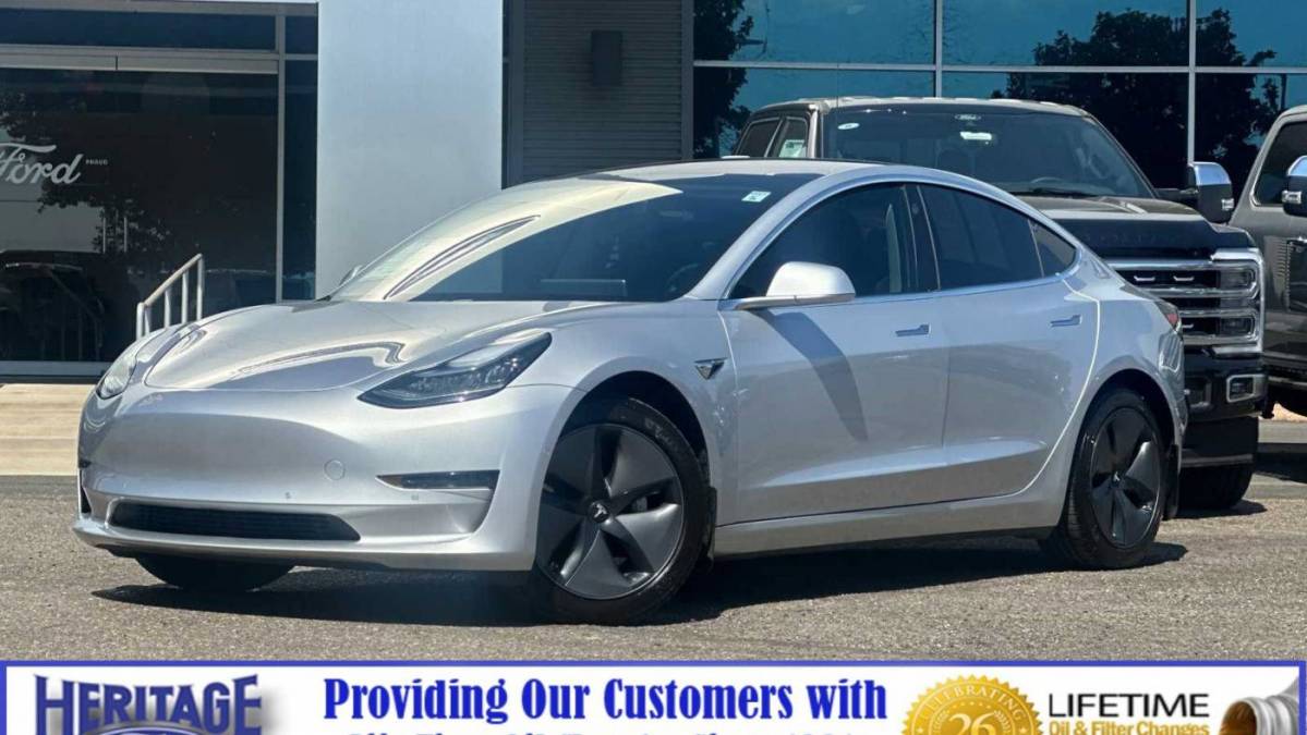 2018 Tesla Model 3 5YJ3E1EA3JF043921