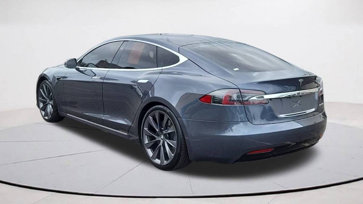 2019 Tesla Model S 5YJSA1E23KF338664