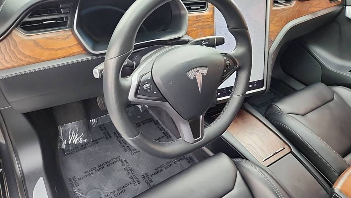 2019 Tesla Model S 5YJSA1E23KF338664