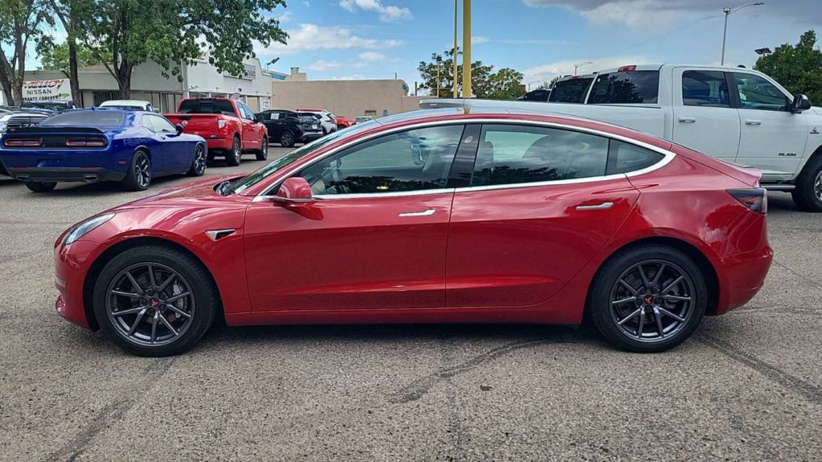 2018 Tesla Model 3 5YJ3E1EAXJF159746