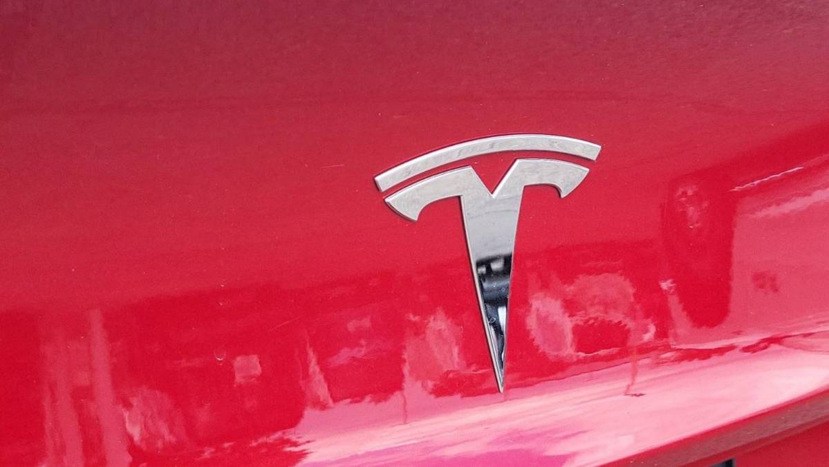 2018 Tesla Model 3 5YJ3E1EAXJF159746