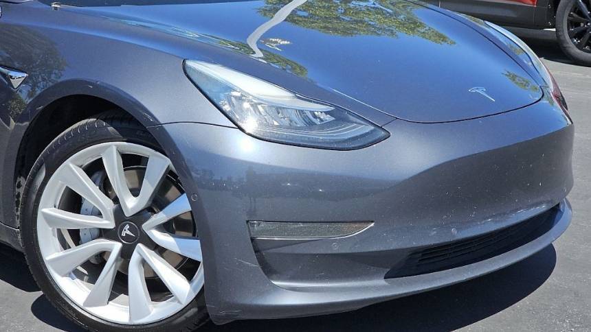 2019 Tesla Model 3 5YJ3E1EB7KF194609