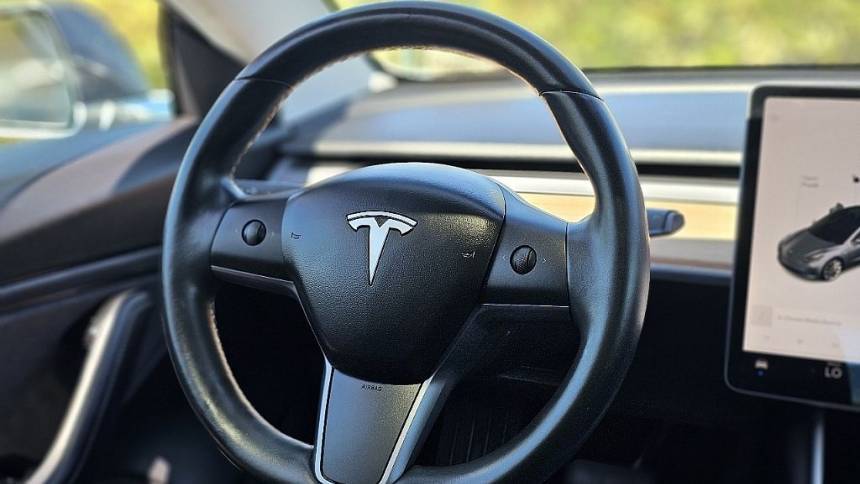 2019 Tesla Model 3 5YJ3E1EB7KF194609