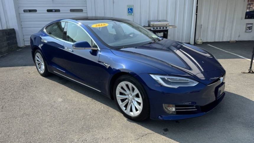 2018 Tesla Model S 5YJSA1E21JF244281