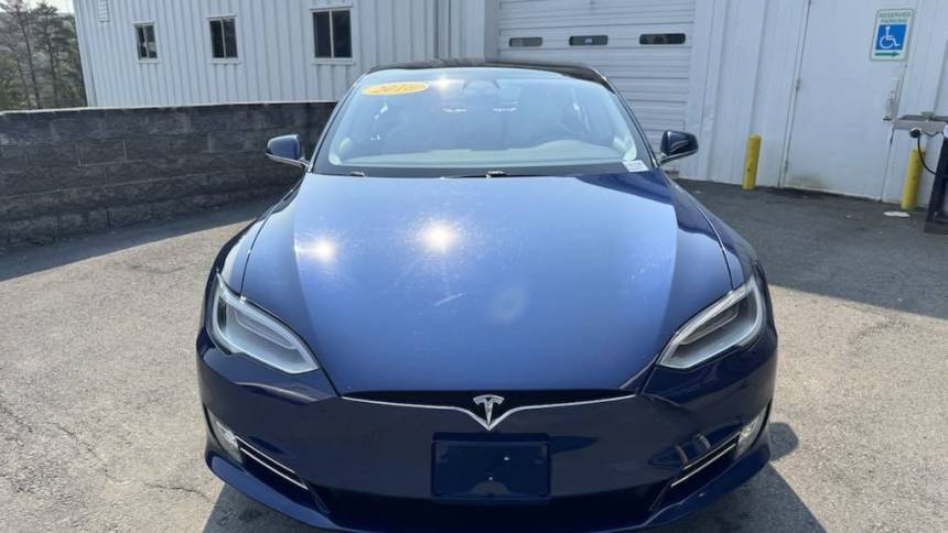 2018 Tesla Model S 5YJSA1E21JF244281