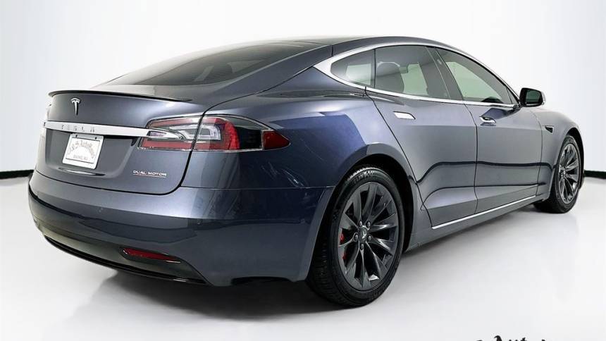 2019 Tesla Model S 5YJSA1E44KF330431