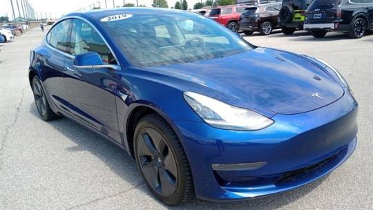 2019 Tesla Model 3 5YJ3E1EA7KF401054