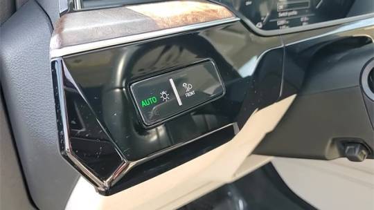 2019 Audi e-tron WA1LAAGE5KB009053